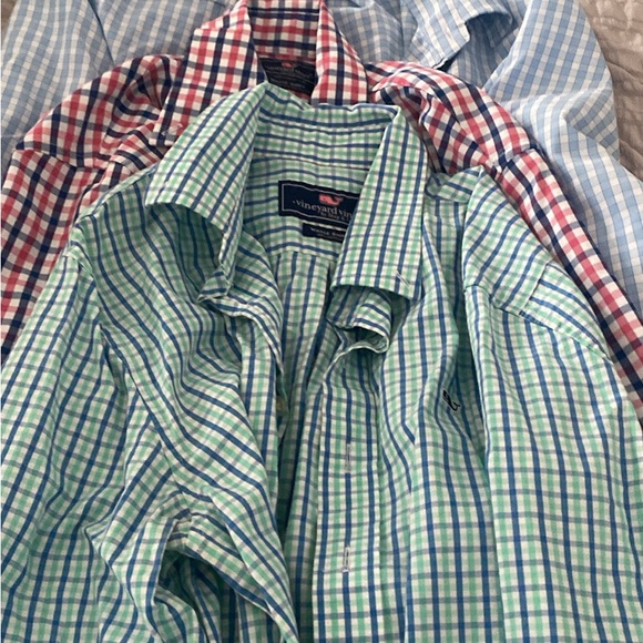 Boys vineyard vines button down shirts - Picture 2 of 4